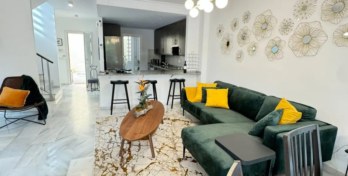 Sale of townhouse in Cortijo Blanco 1