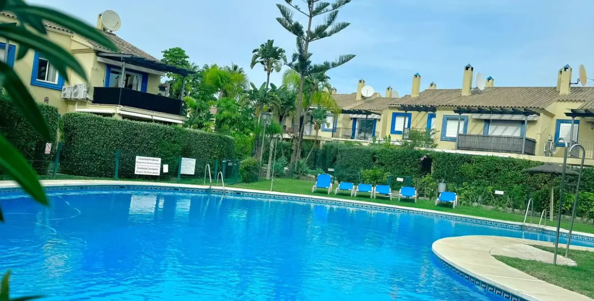 Sale of townhouse in Cortijo Blanco 3