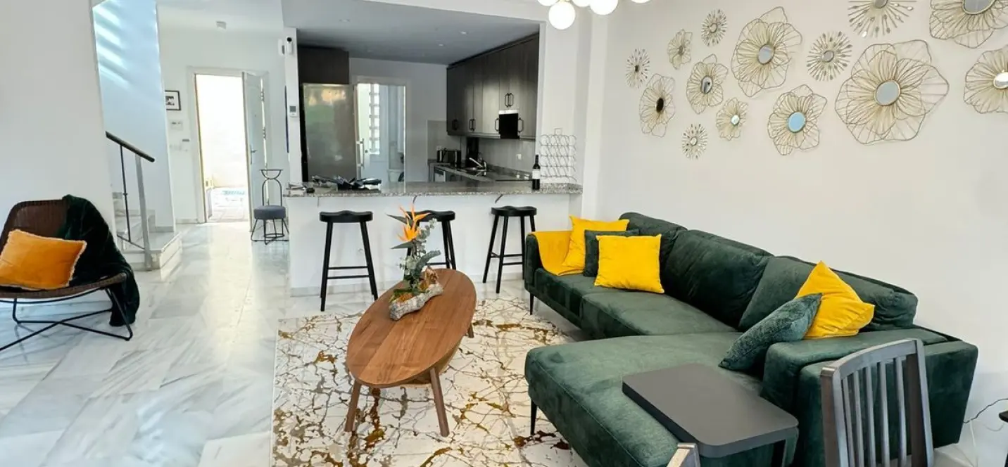 Sale of townhouse in Cortijo Blanco 1