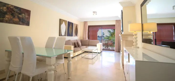 Sale of penthouse in Puerto Banús 2