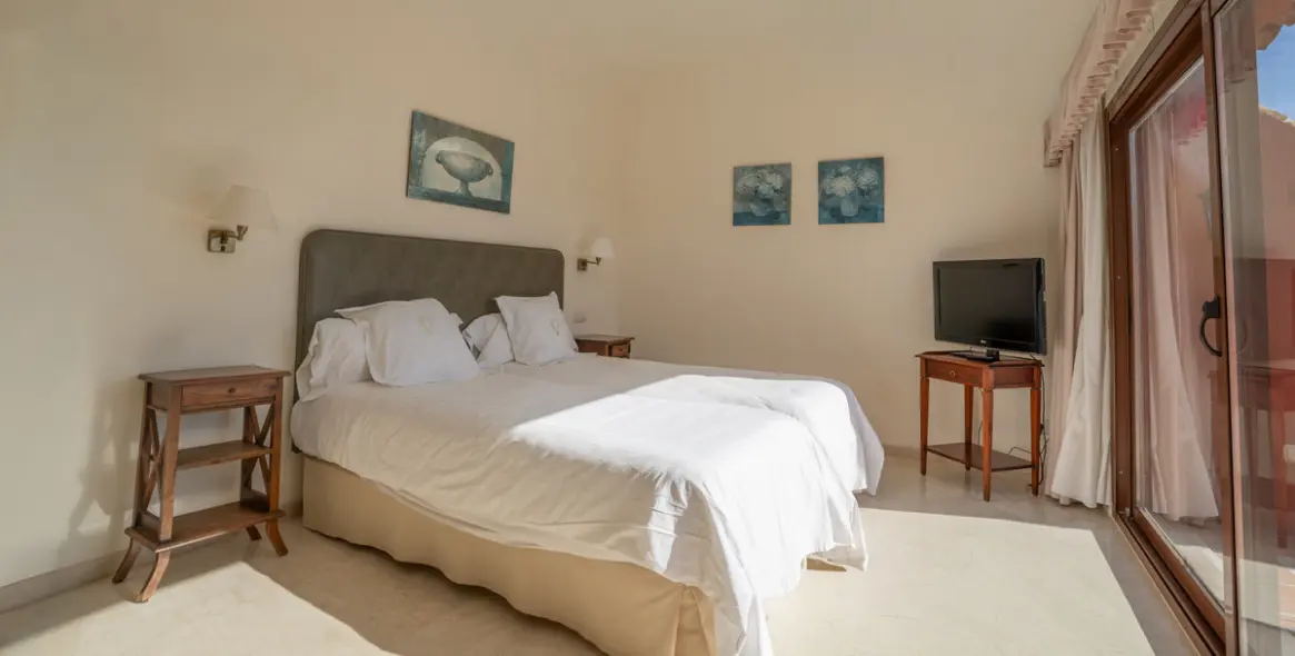 Sale of penthouse in Puerto Banús 6