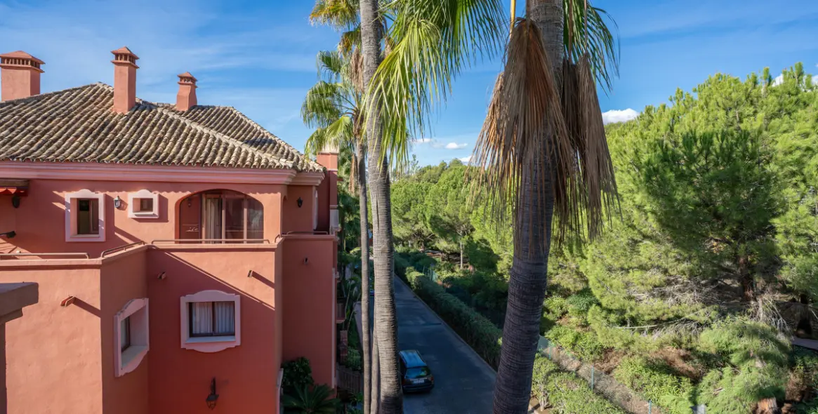 Sale of penthouse in Puerto Banús 22