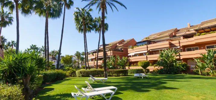 Long-term rent of ground floor apartment in Puerto Banús 0