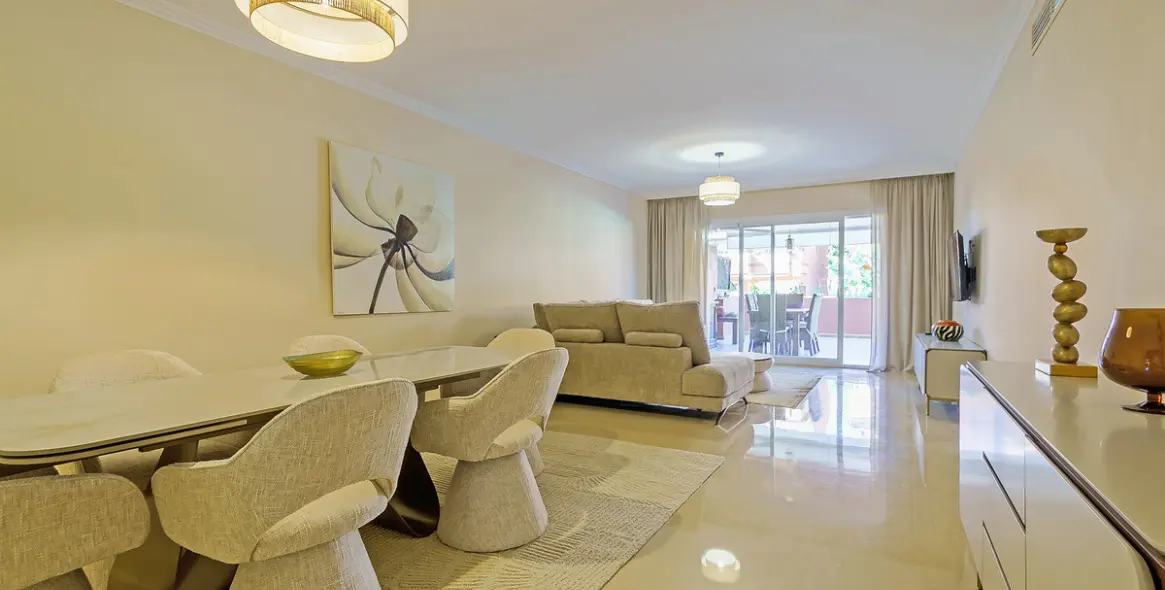 Long-term rent of ground floor apartment in Puerto Banús 4