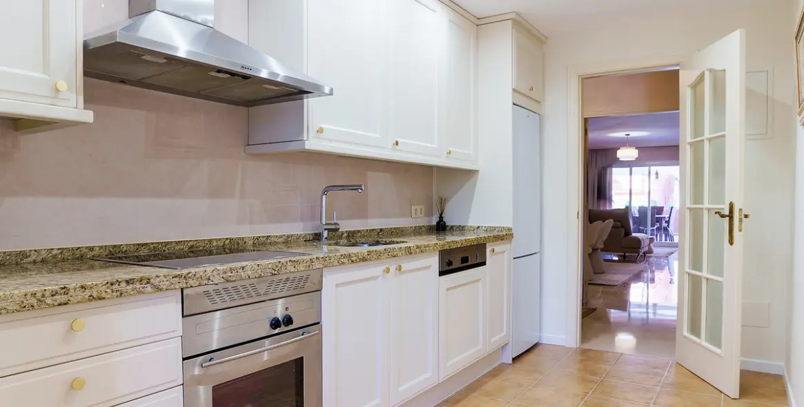 Long-term rent of ground floor apartment in Puerto Banús 8