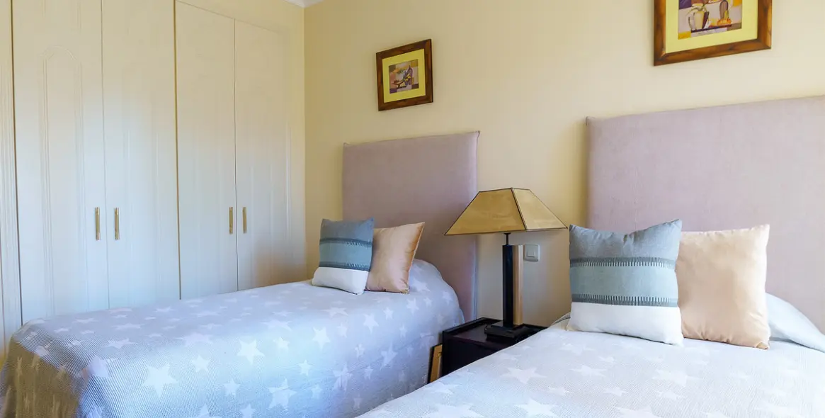 Long-term rent of ground floor apartment in Puerto Banús 16