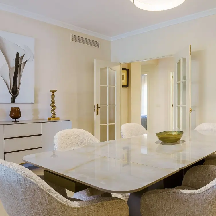 Sale of ground floor apartment in Puerto Banús