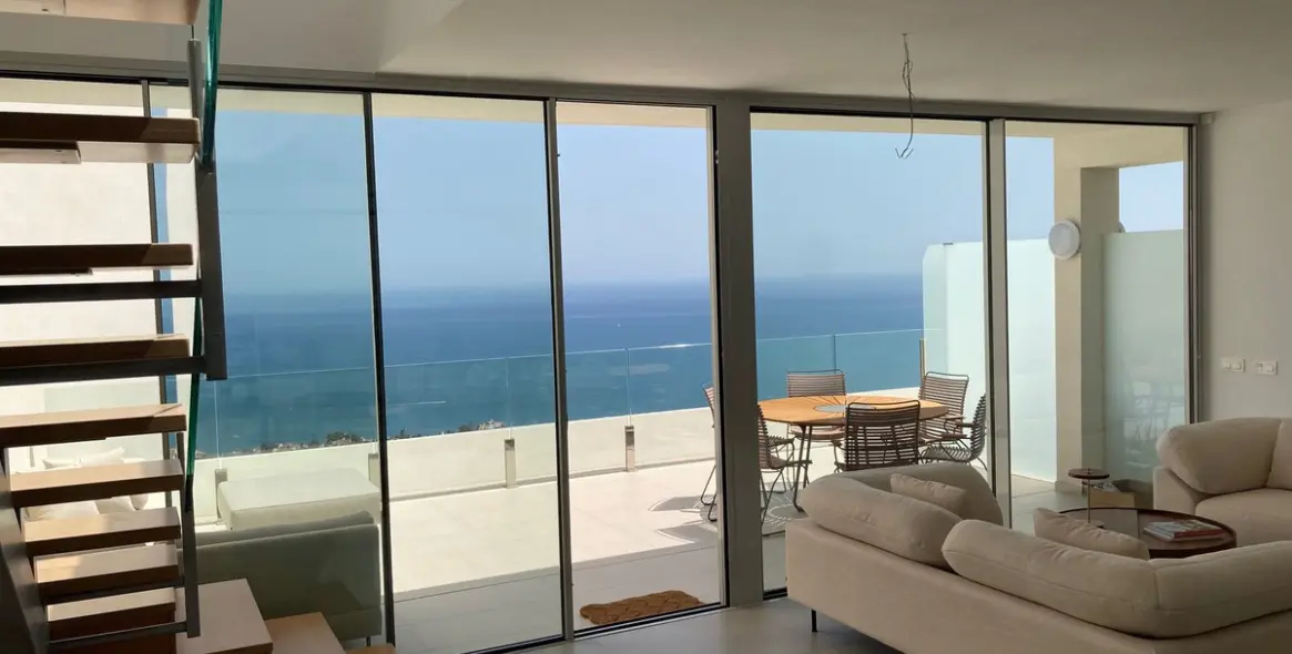 Sale of penthouse duplex in Benalmadena 24