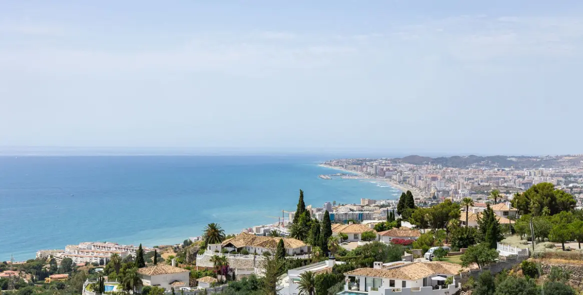 Sale of penthouse duplex in Benalmadena 2