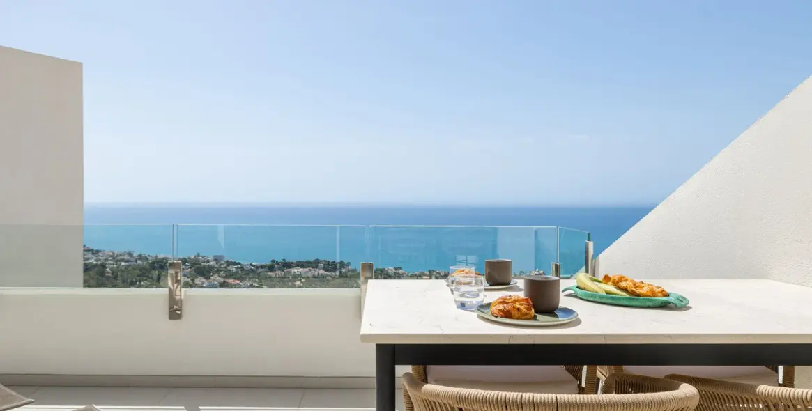 Sale of penthouse duplex in Benalmadena 3