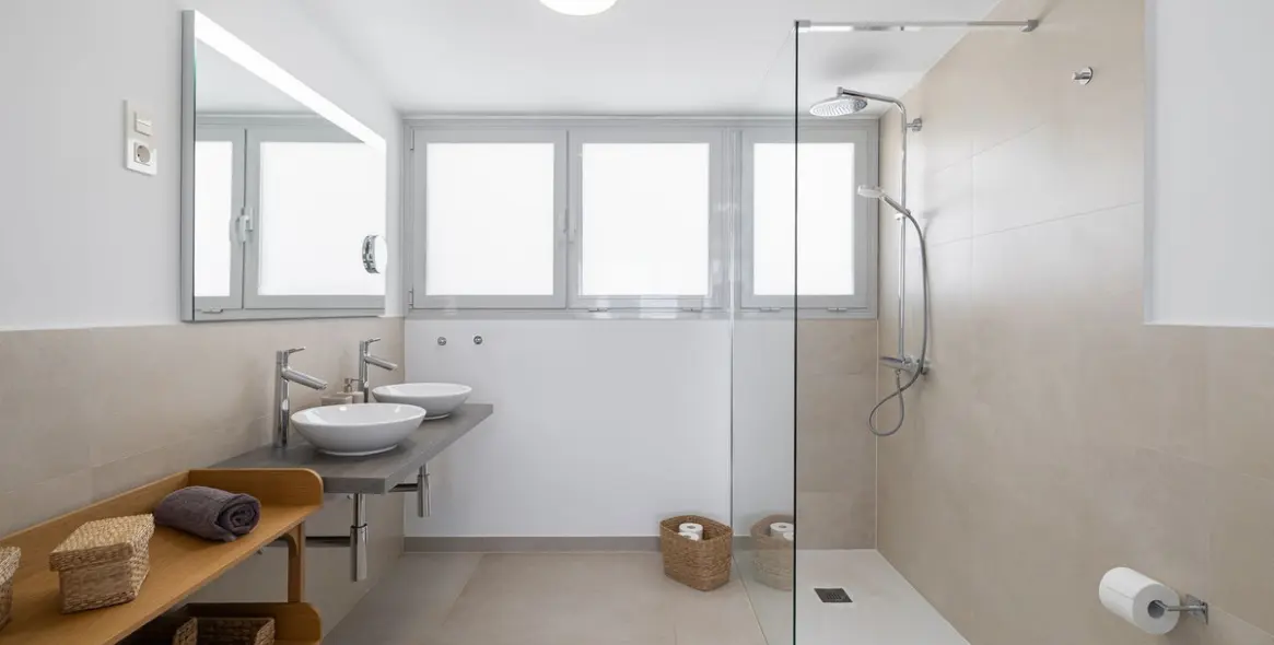 Sale of penthouse duplex in Benalmadena 19