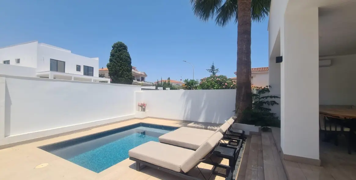 Venta de villa independiente en Benalmadena Costa 20