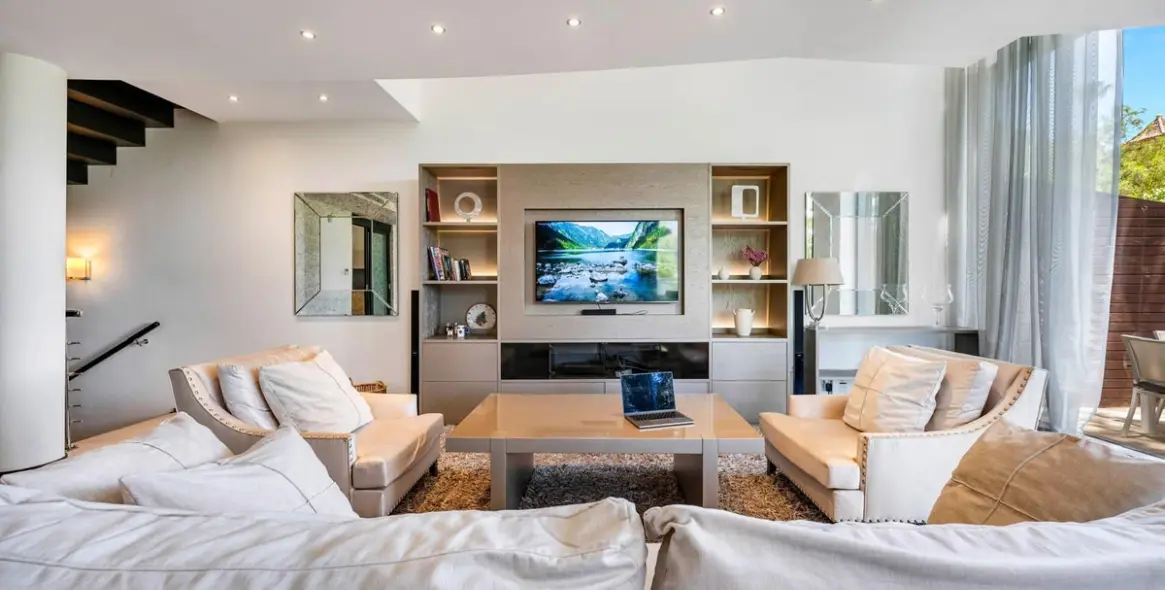 Venta de adosado en Sierra Blanca 1