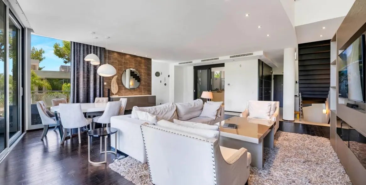 Venta de adosado en Sierra Blanca 3