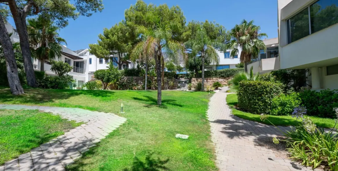 Venta de adosado en Sierra Blanca 20