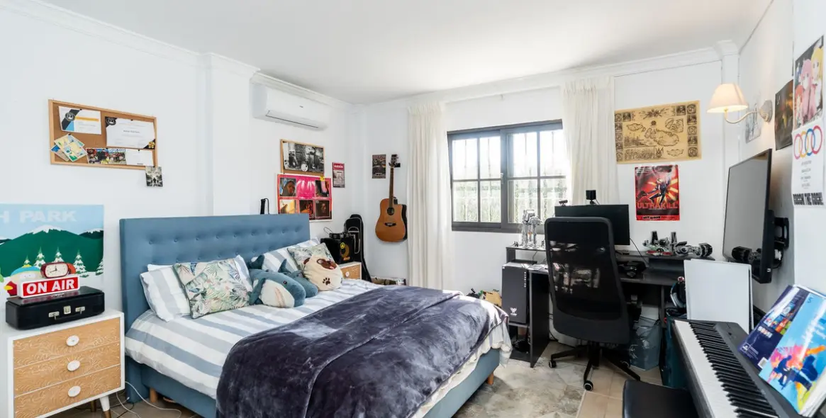 Продажа  отдельно стоящей виллы в El Paraiso 18