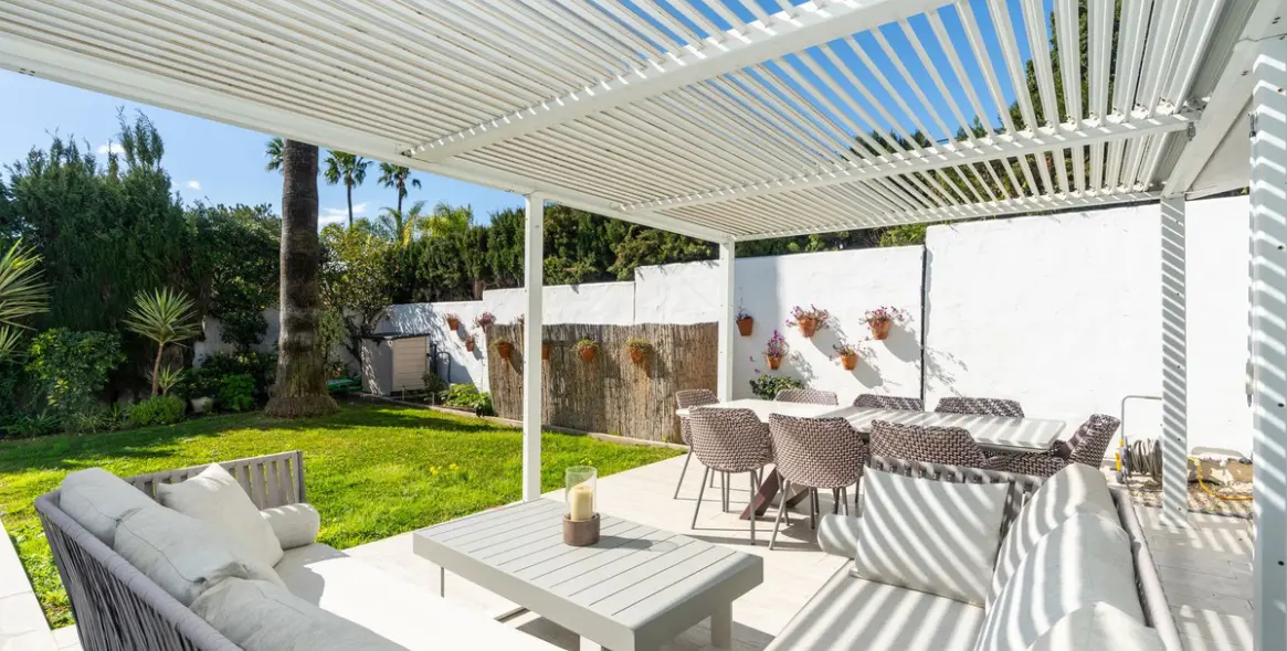 Продажа  отдельно стоящей виллы в El Paraiso 41