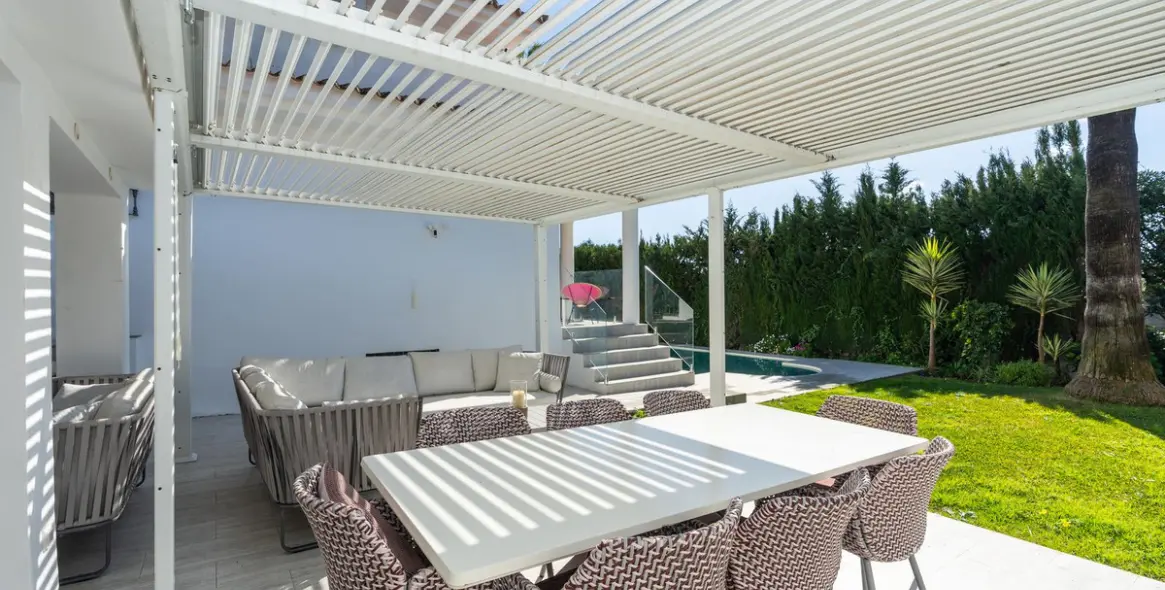 Продажа  отдельно стоящей виллы в El Paraiso 42