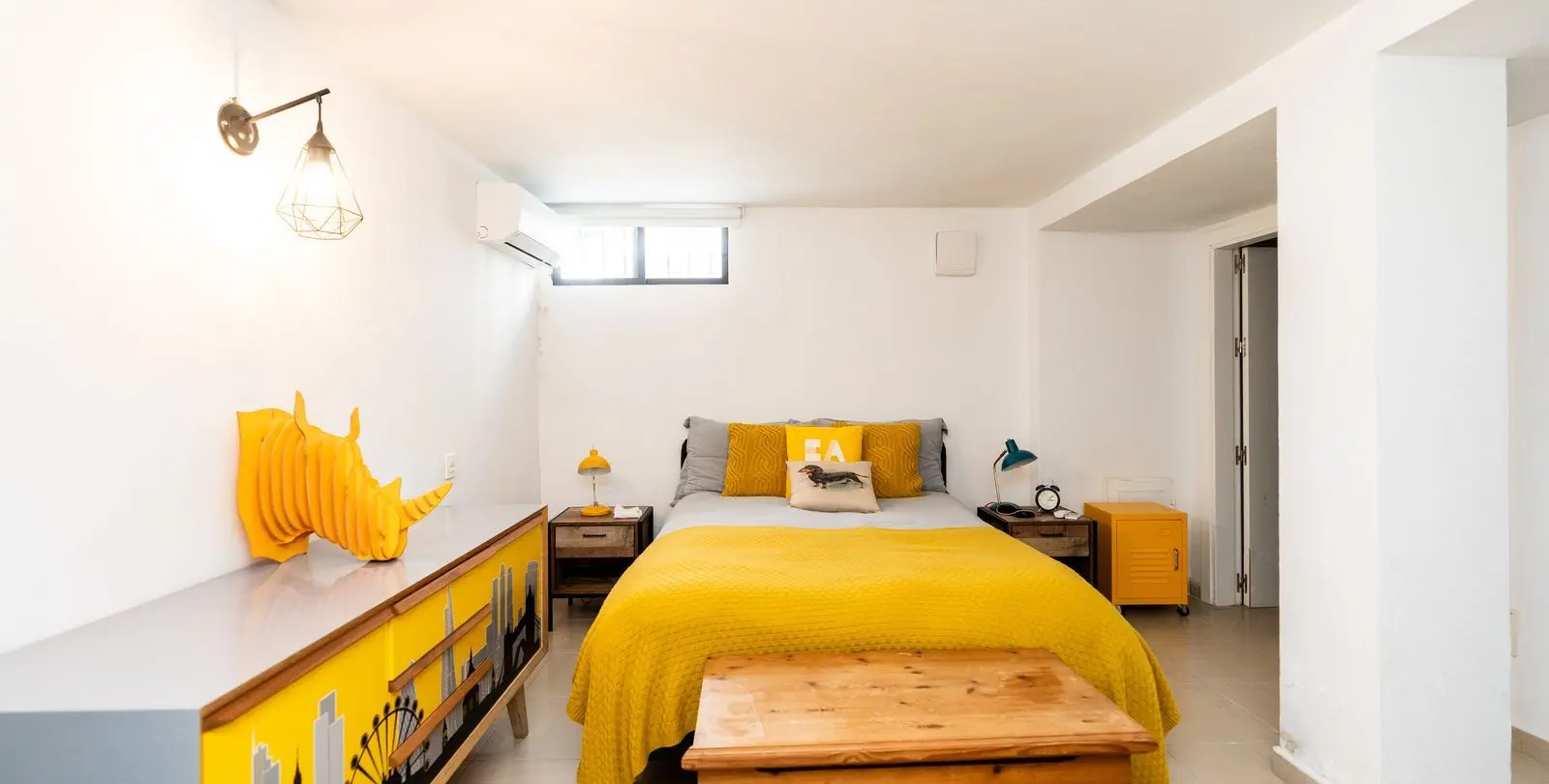 Sale of detached villa in El Paraiso 31
