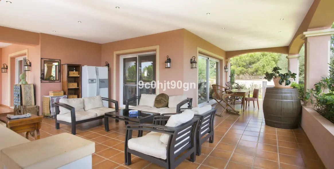 Venta de villa independiente en Elviria 7