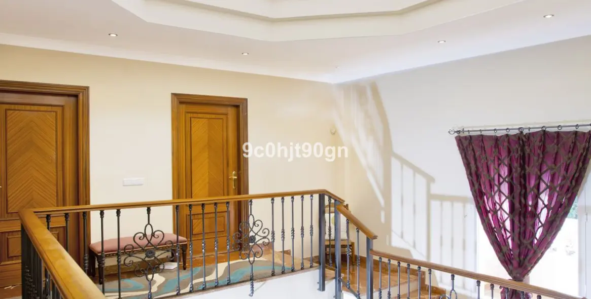 Venta de villa independiente en Elviria 22