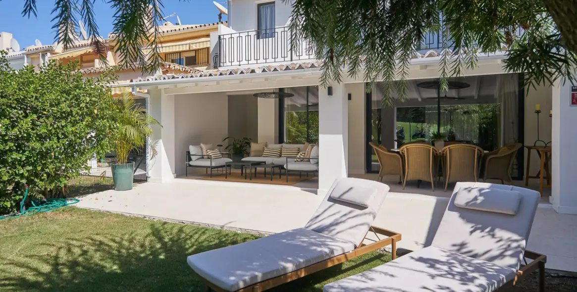 Venta de adosado en Nueva Andalucía 3