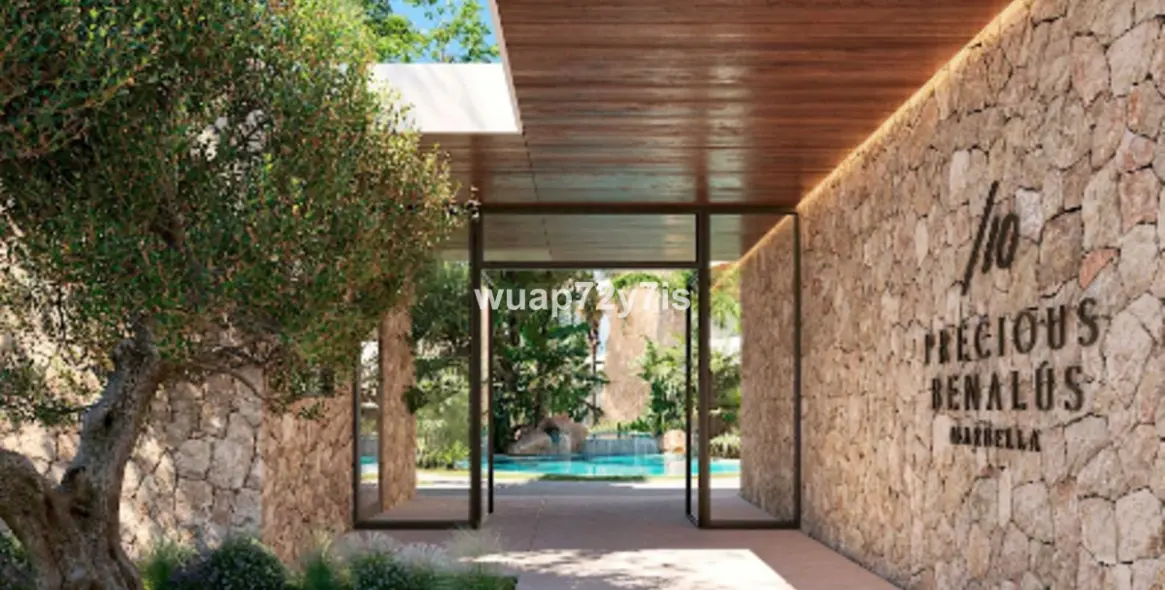 Venta de apartamento en planta media en The Golden Mile 2