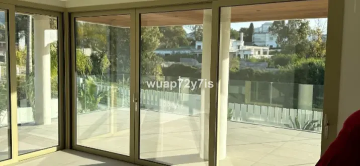 Venta de apartamento en planta media en The Golden Mile 3