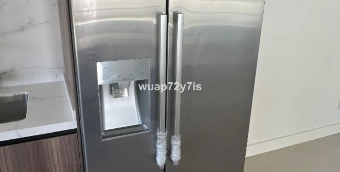 Venta de apartamento en planta media en The Golden Mile 11