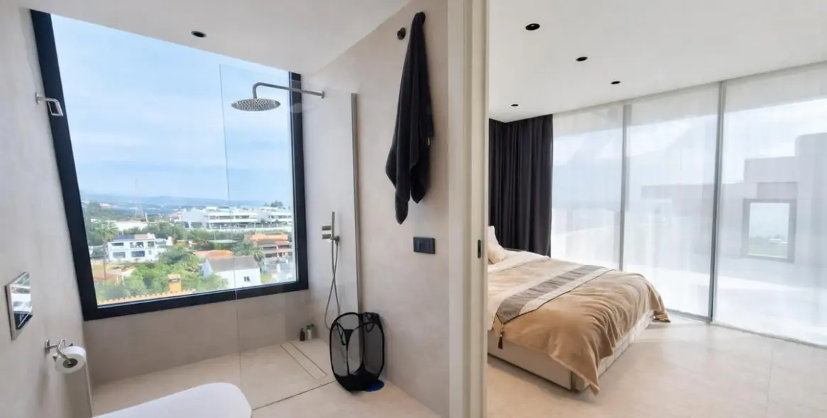 Venta de villa independiente en Nueva Andalucía 10