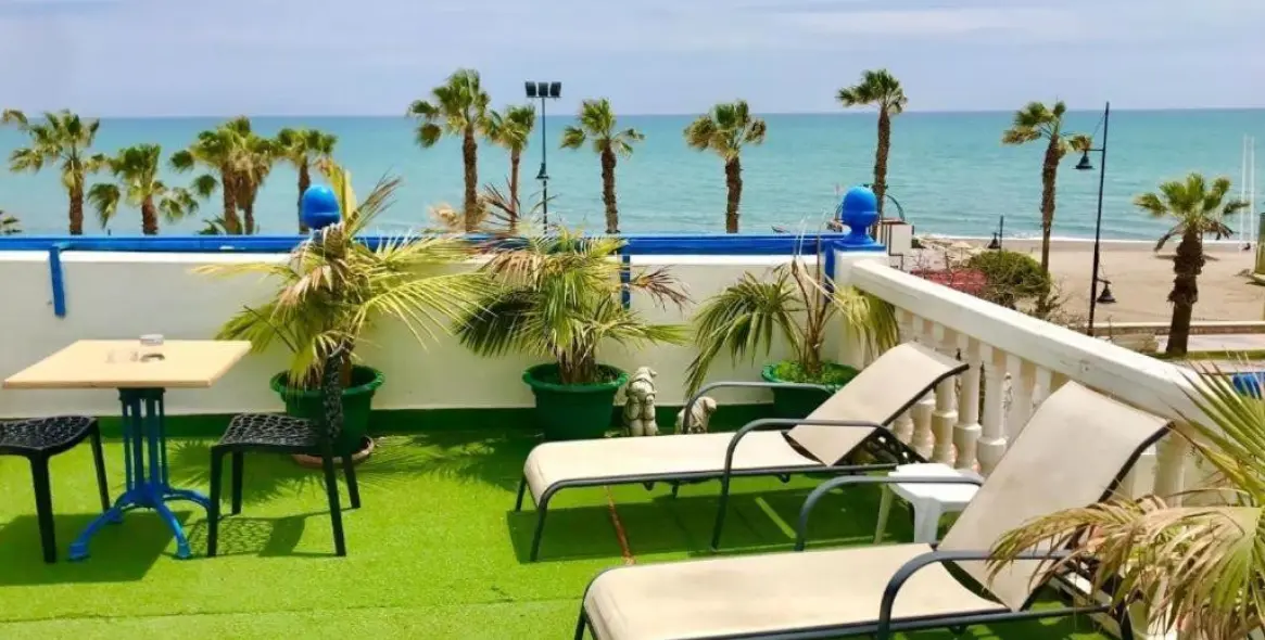 Venta de hostal en Torremolinos 1