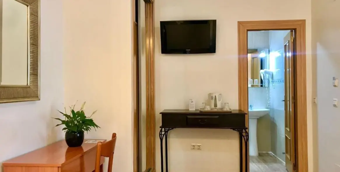 Venta de hostal en Torremolinos 17