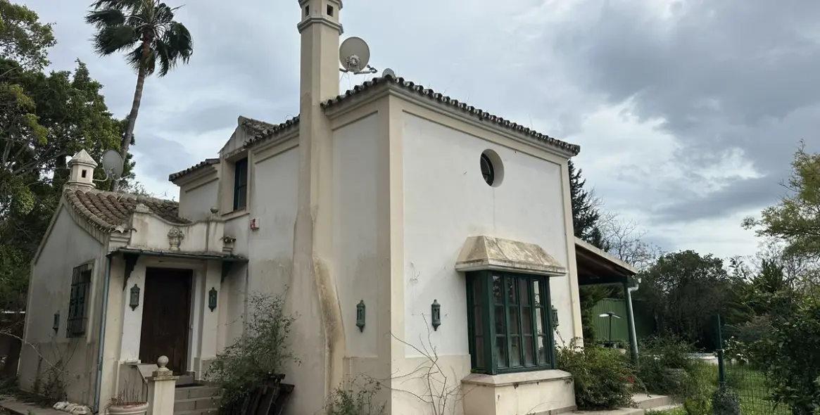 Venta de parcela residencial en Nagüeles 19