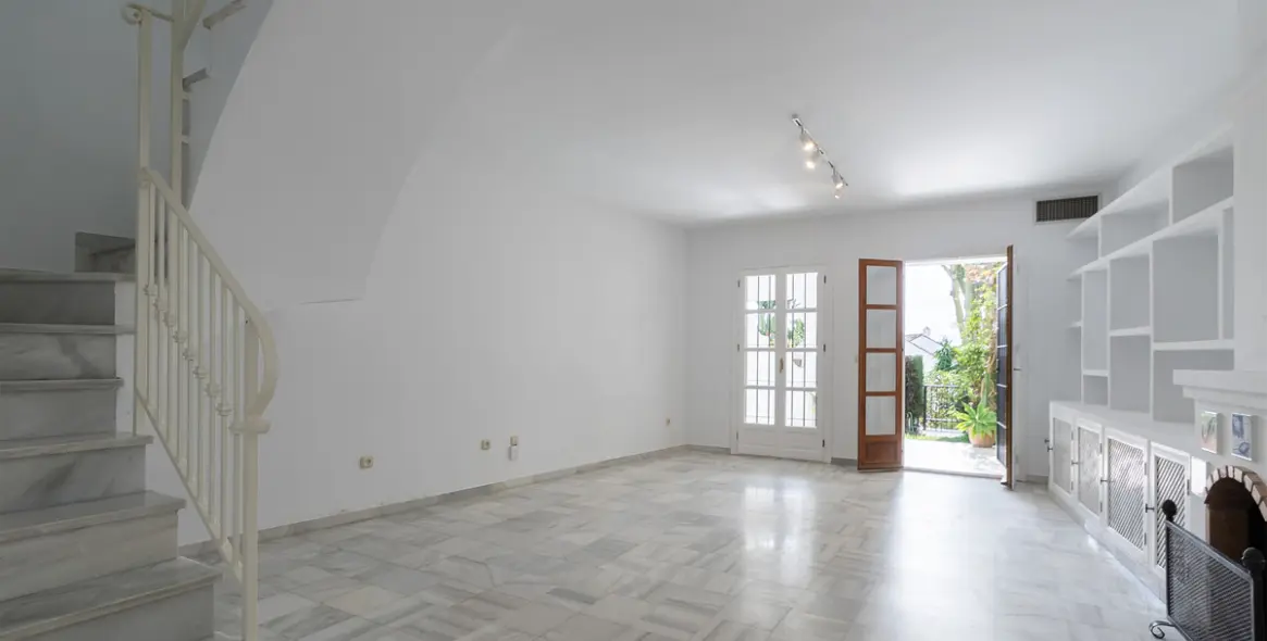 Долгосрочная аренда таунхауса в Nagüeles 3