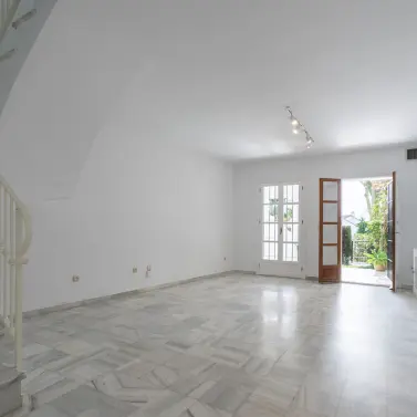 Долгосрочная аренда таунхауса в Nagüeles