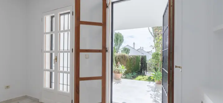 Alquiler a largo plazo de adosado en Nagüeles 3