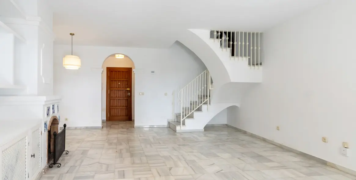 Долгосрочная аренда таунхауса в Nagüeles 6