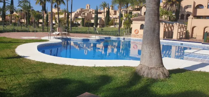 Long-term rent of ground floor apartment in El Paraiso 0