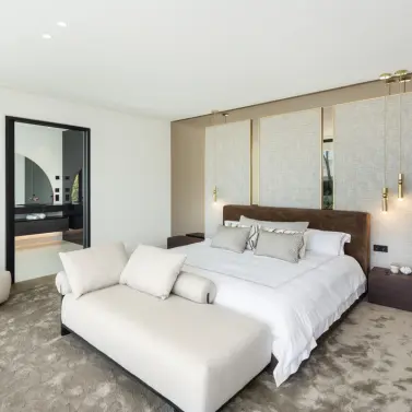 Venta de villa independiente en Nueva Andalucía