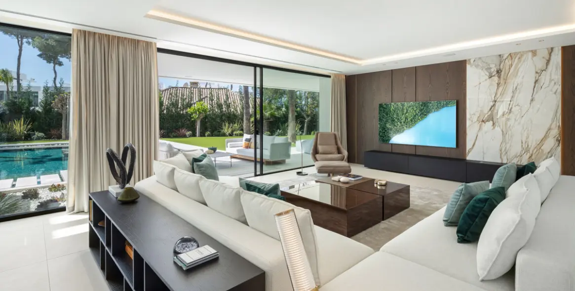 Venta de villa independiente en Nueva Andalucía 17