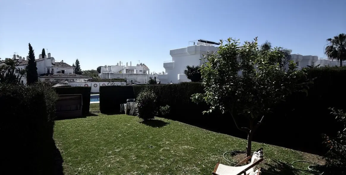 Venta de apartamento en planta baja en El Paraiso 2