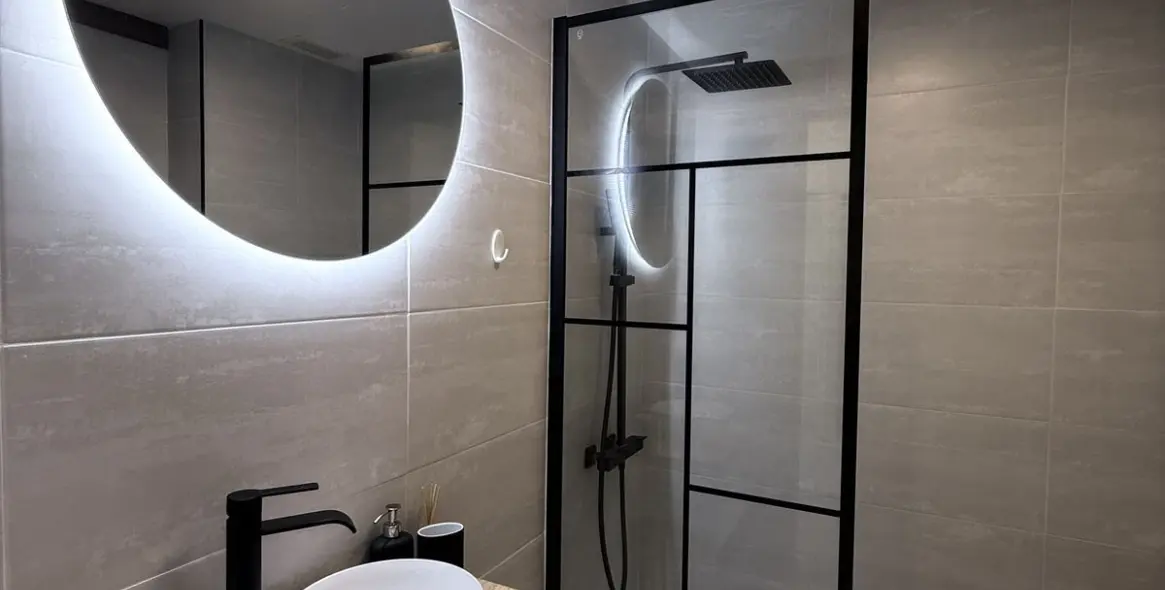 Venta de apartamento en planta baja en El Paraiso 14