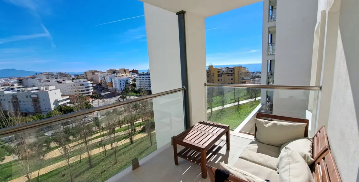 Продажа апартаментов на среднем этаже в Estepona 1