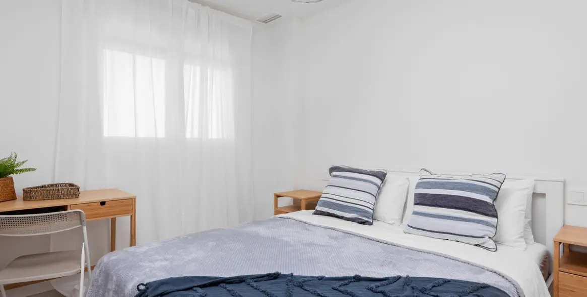 Продажа апартаментов на среднем этаже в Estepona 4