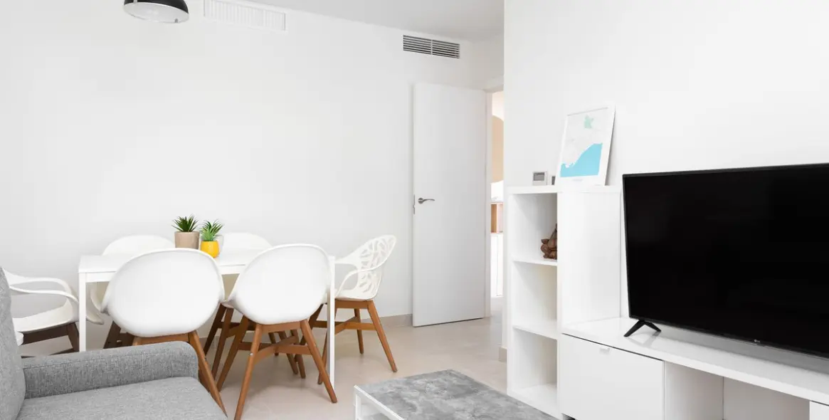 Продажа апартаментов на среднем этаже в Estepona 10