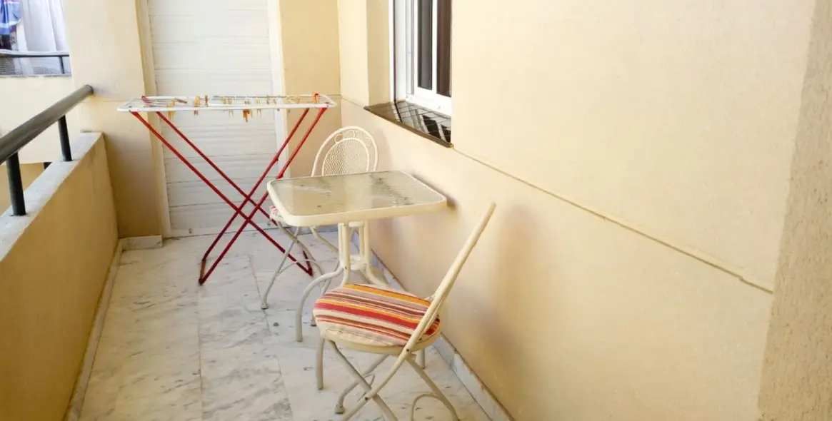 Продажа апартаментов на среднем этаже в Estepona 5