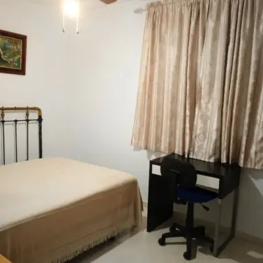 Venta de apartamento en planta media en Estepona