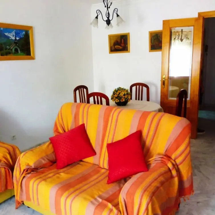 Продажа апартаментов на среднем этаже в Estepona
