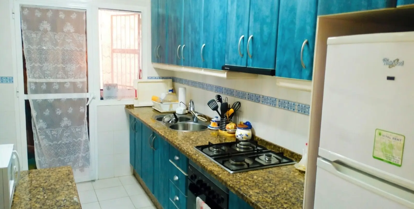 Sale of middle floor apartment in Estepona 4