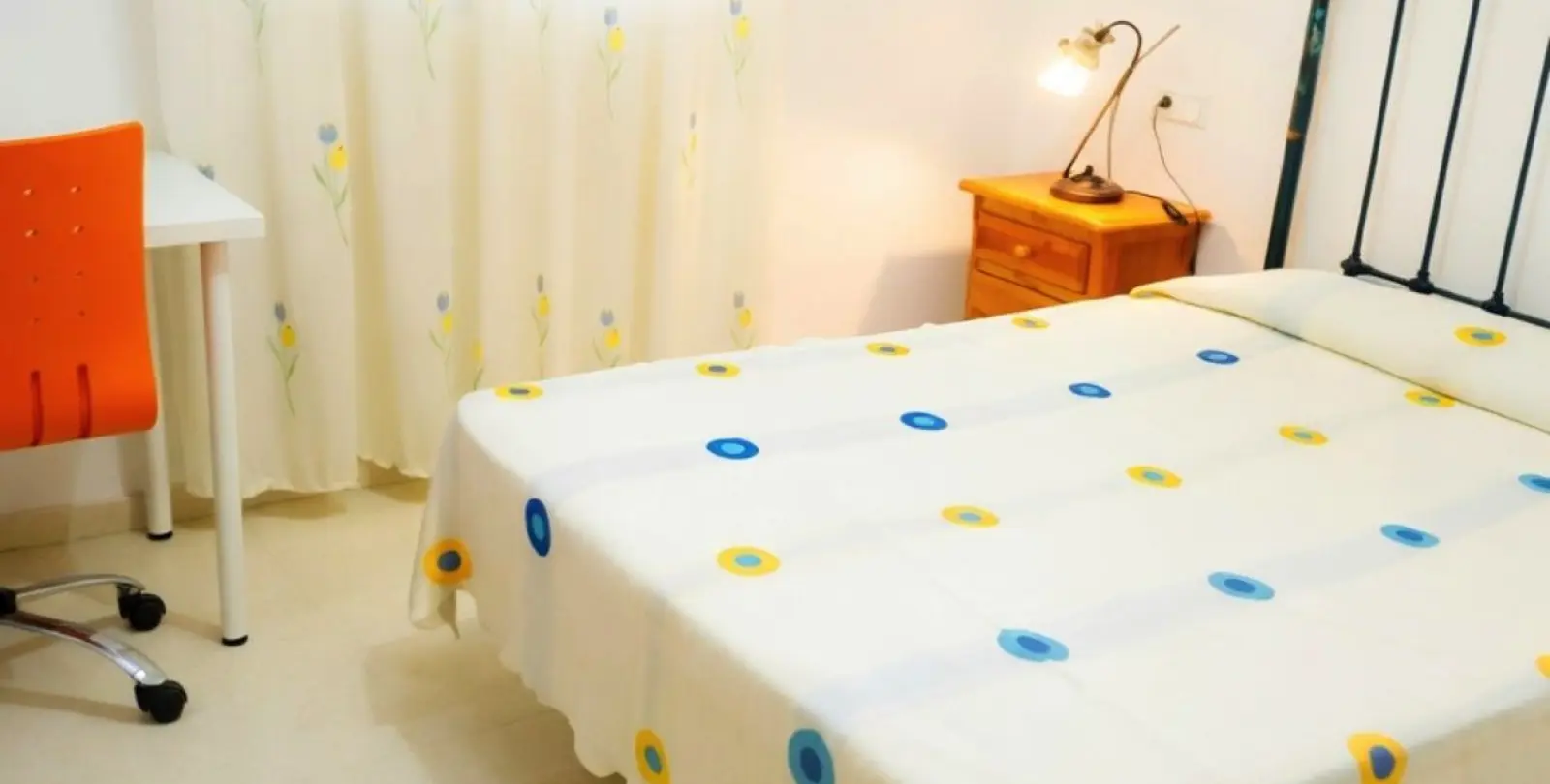 Sale of middle floor apartment in Estepona 7